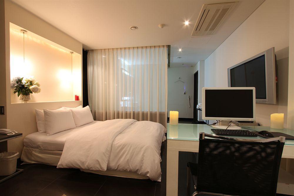 648 Hotel Seoul Exteriör bild